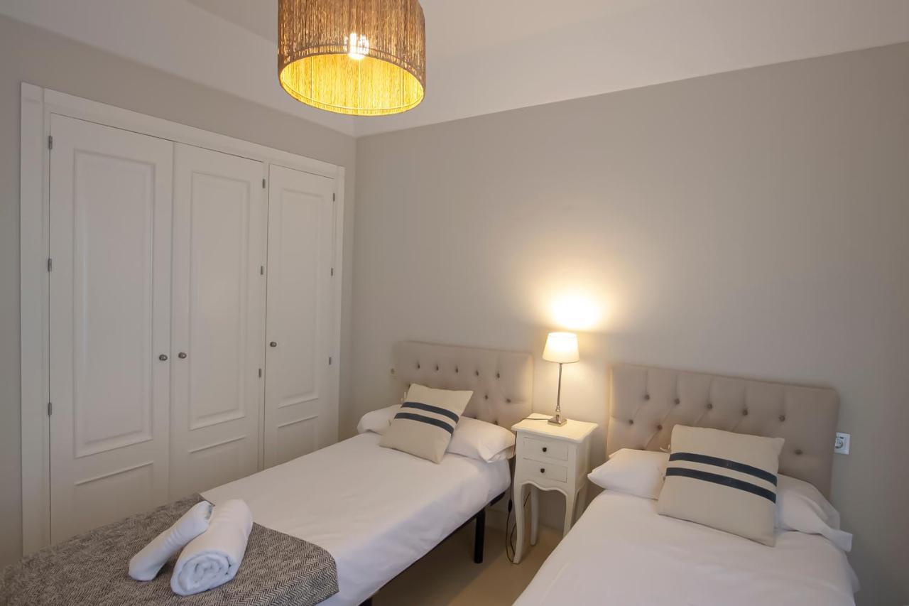 Sotogrande Alboaire- Waterfront Luxury 4 Bedroom Apt In The Marina Of โซโตกรันเด ภายนอก รูปภาพ