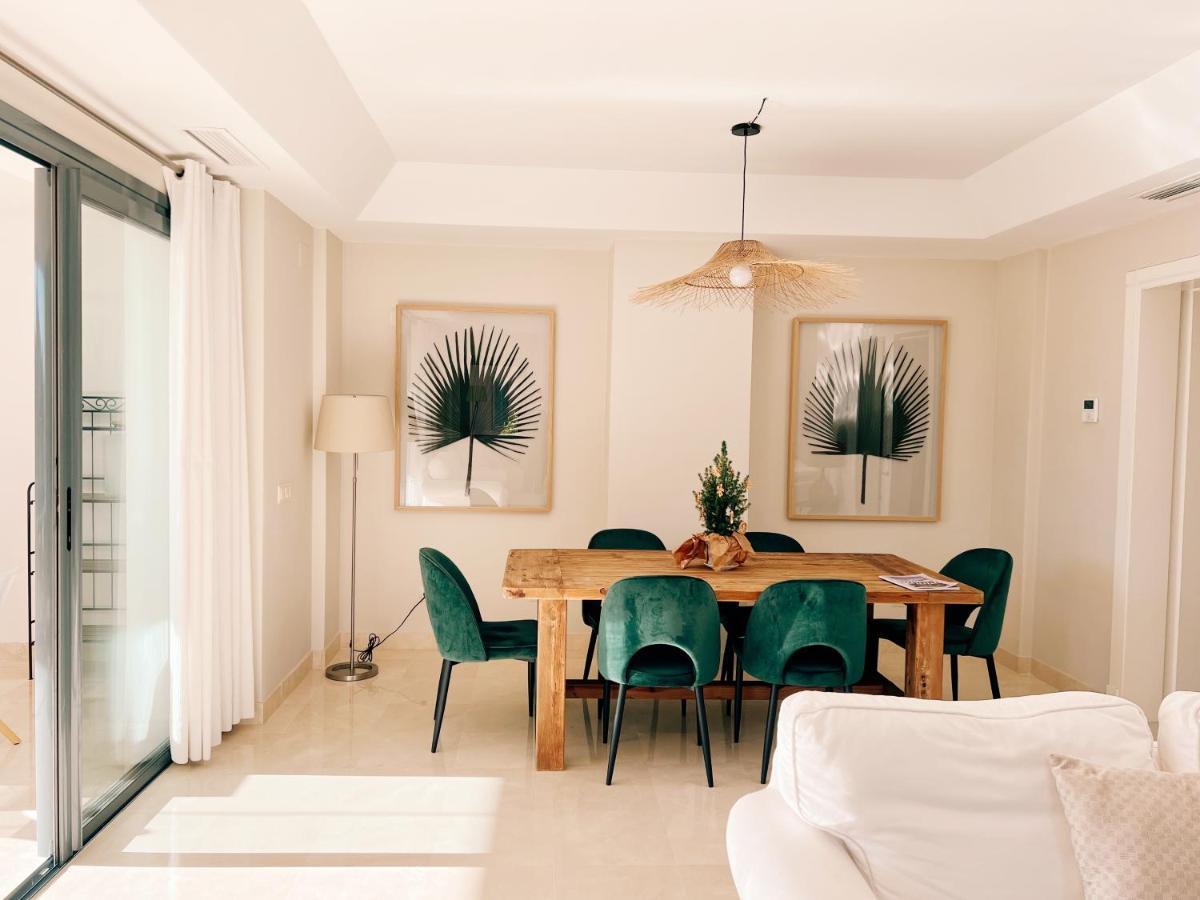 Sotogrande Alboaire- Waterfront Luxury 4 Bedroom Apt In The Marina Of โซโตกรันเด ภายนอก รูปภาพ