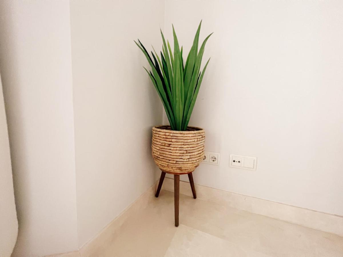 Sotogrande Alboaire- Waterfront Luxury 4 Bedroom Apt In The Marina Of โซโตกรันเด ภายนอก รูปภาพ