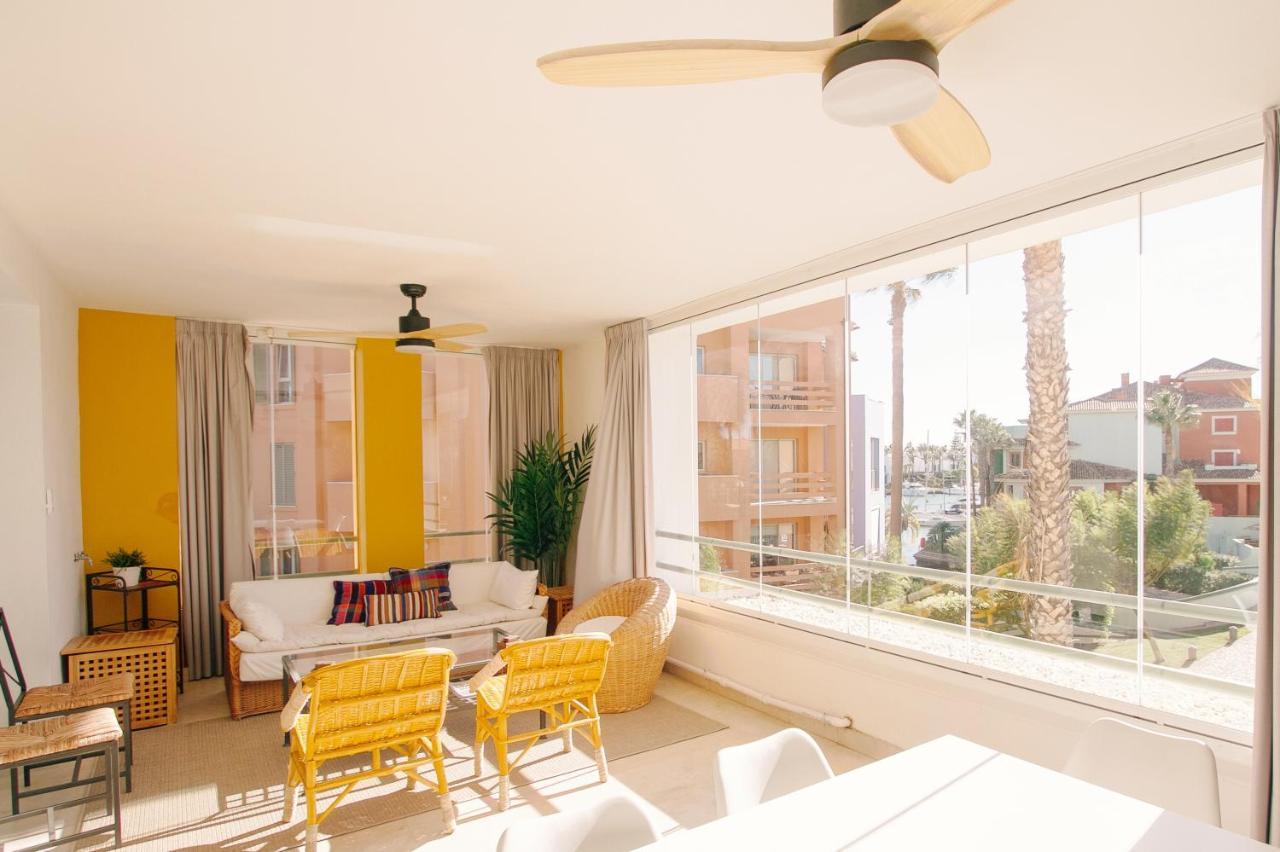 Sotogrande Alboaire- Waterfront Luxury 4 Bedroom Apt In The Marina Of โซโตกรันเด ภายนอก รูปภาพ