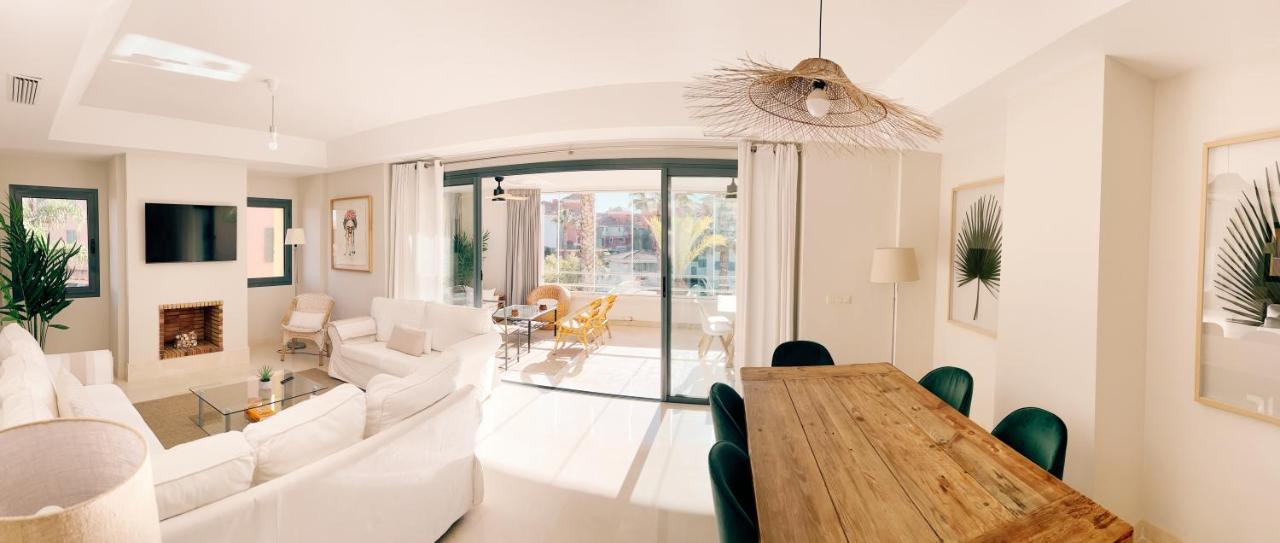 Sotogrande Alboaire- Waterfront Luxury 4 Bedroom Apt In The Marina Of โซโตกรันเด ภายนอก รูปภาพ