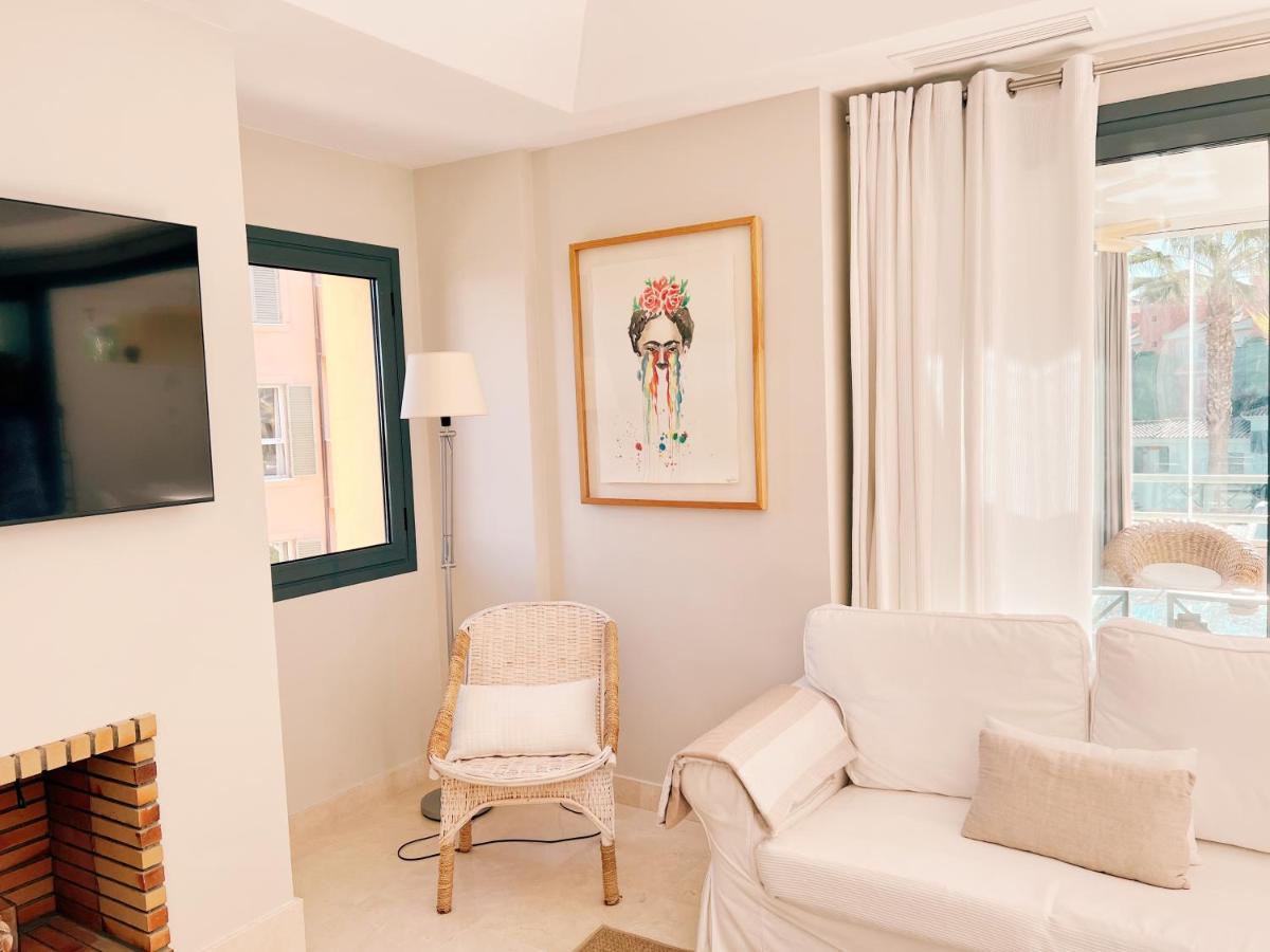 Sotogrande Alboaire- Waterfront Luxury 4 Bedroom Apt In The Marina Of โซโตกรันเด ภายนอก รูปภาพ