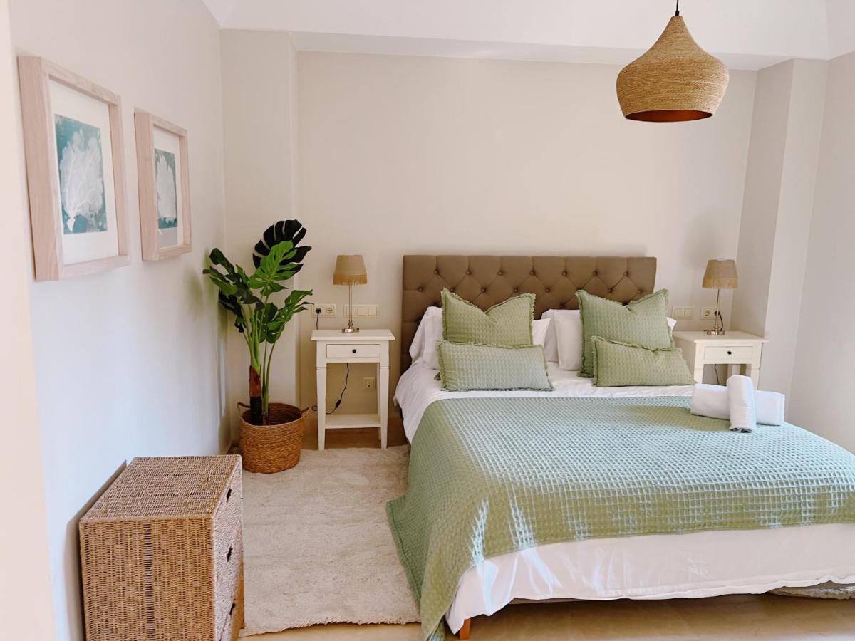 Sotogrande Alboaire- Waterfront Luxury 4 Bedroom Apt In The Marina Of โซโตกรันเด ภายนอก รูปภาพ